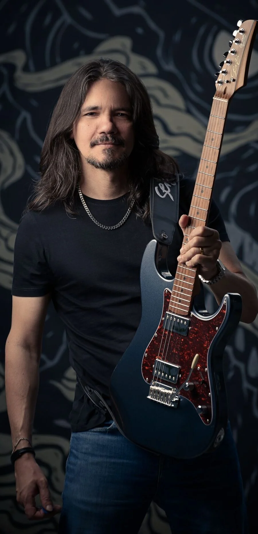 Ozielzinho, guitarrista e instrutor da Guitarra Rock Academy